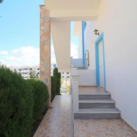 Gregory's Hotel apartamentowy Ksamil