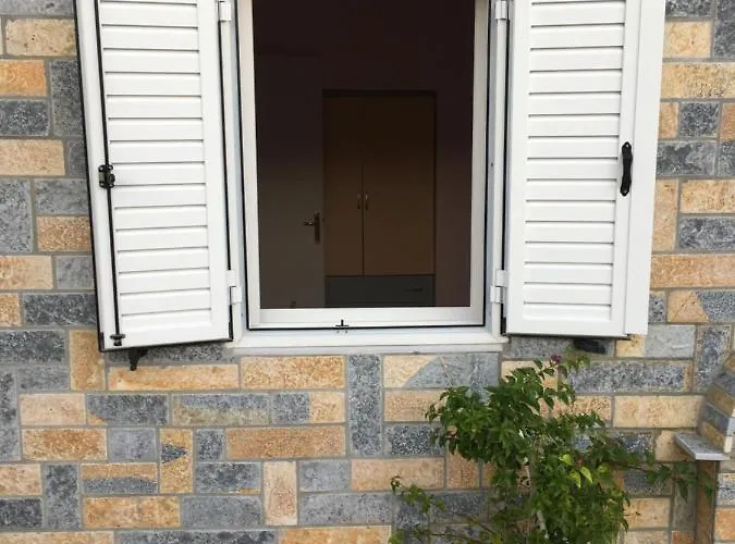 Gregory's Apart Otel Ksamil